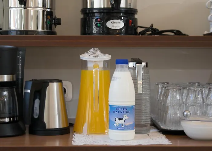 מלון דירות Georgia Mare 4*